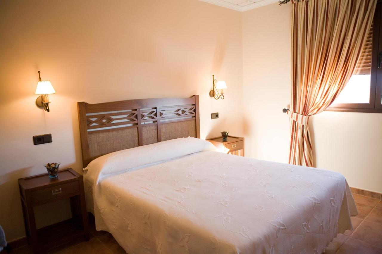 Hotel-Restaurante Cerrillo San Marcos Diezma Eksteriør billede