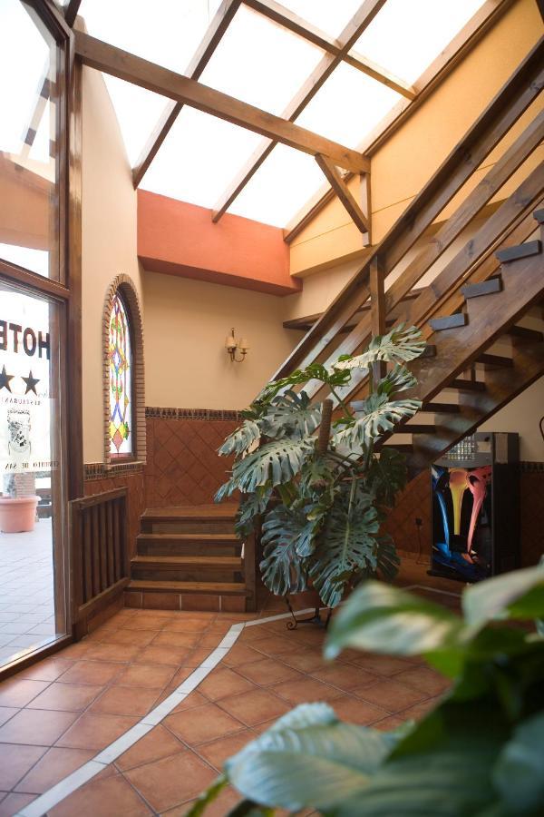 Hotel-Restaurante Cerrillo San Marcos Diezma Eksteriør billede