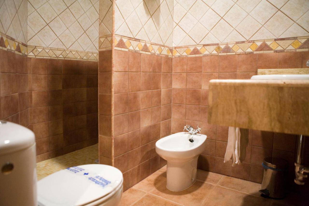 Hotel-Restaurante Cerrillo San Marcos Diezma Eksteriør billede